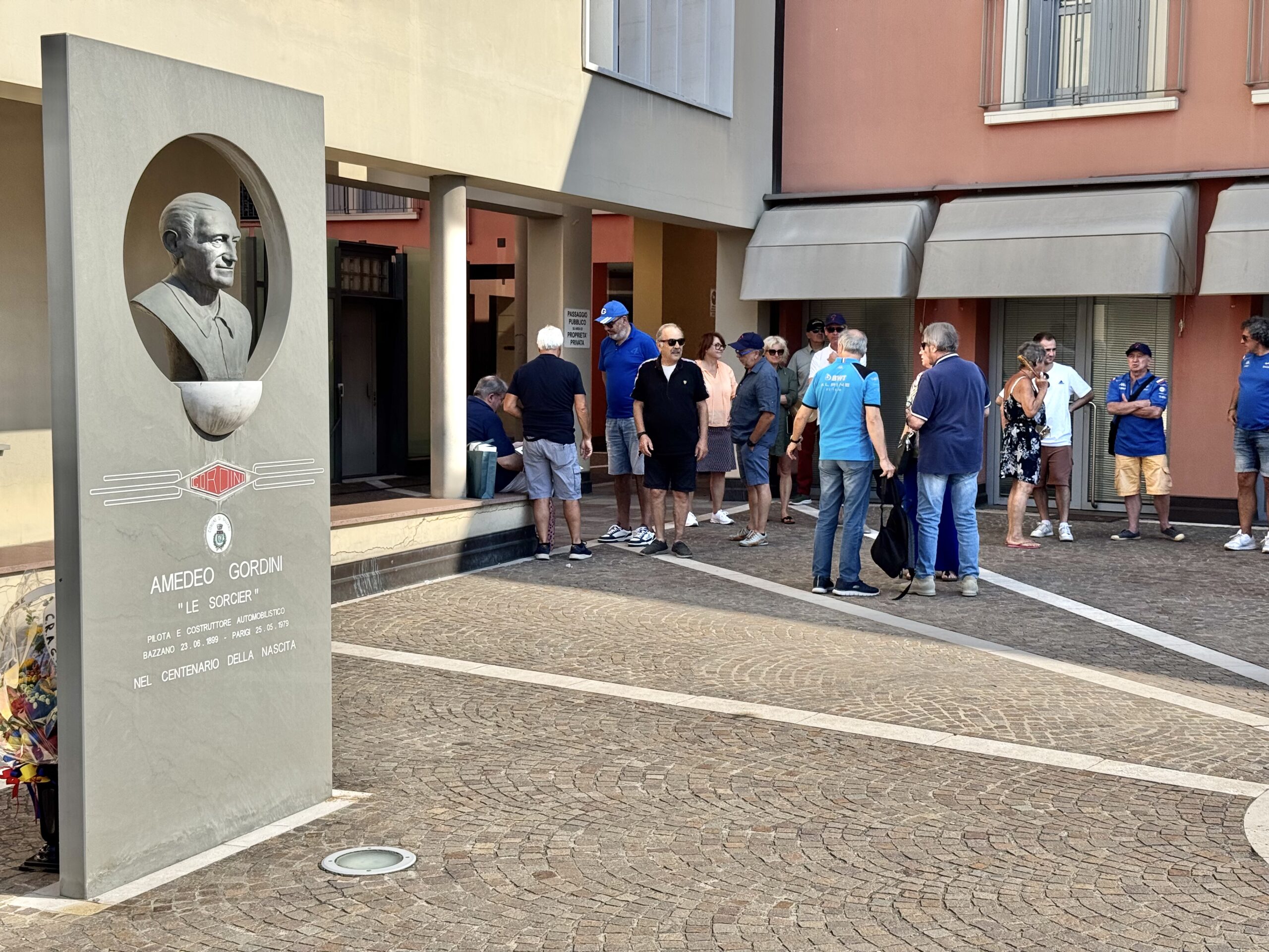 Grande Successo e Divertimento al 25° Memorial Gordini: Un Weekend tra Storia, Motori e Sapori!